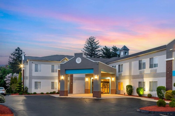 Best Western Plus New England Inn & Suites image 11